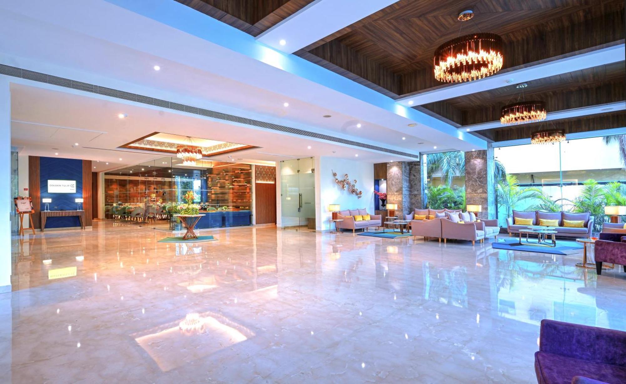 Отель Golden Tulip Agra Агра Экстерьер фото
