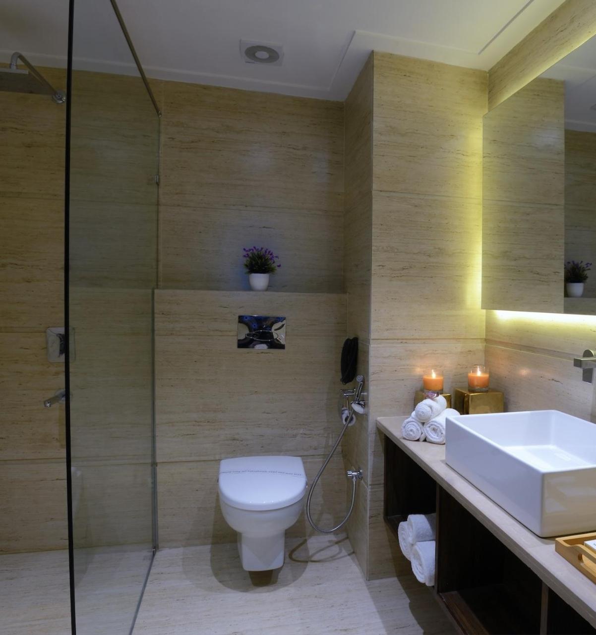 Отель Golden Tulip Agra Агра Экстерьер фото